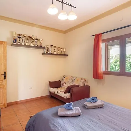 Relajante Con Vistas, Piscina Y Parking 别墅